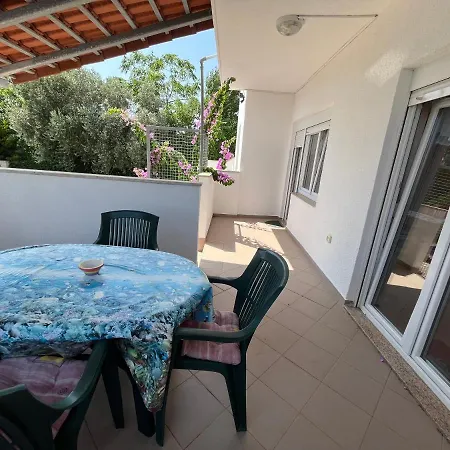 Apartments Medulin Apartman *