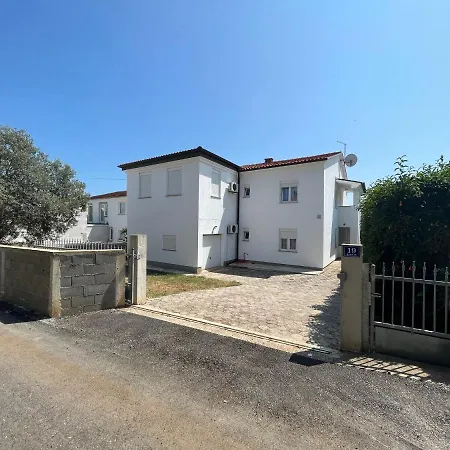 Apartments Medulin * Medulin